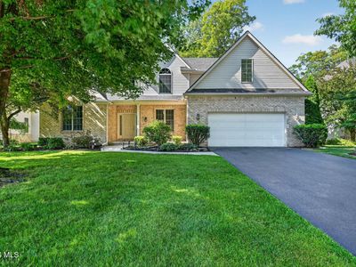 Property at 8855 Walnut Trl, Sylvania, OH