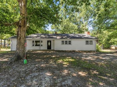 Property at 1158 Johnsontown Rd, Thomasville, NC