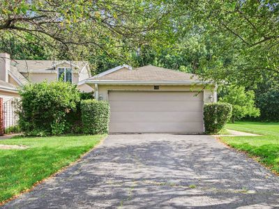 Property at 438 Deerpath Dr W, Schererville, IN