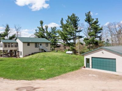 1695 White Ash Way