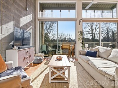 2116 McClintock Rd #123