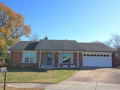 5625 S 90th East Ave