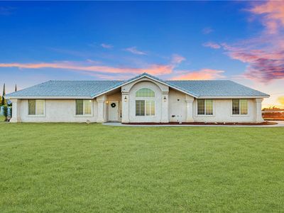 Property at 8667 Roosevelt Rd, Phelan, CA