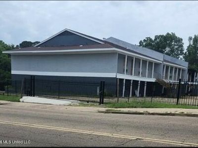 1115 Raymond Rd