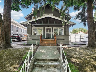 2333 NE 37th Ave