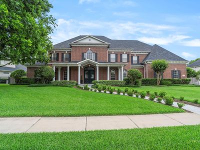 8214 Forest Gate Dr