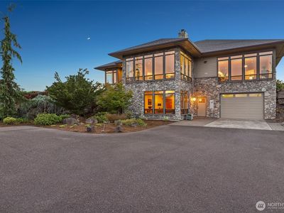 1384 Bayswater Road