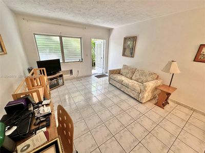 8132 Harding Ave APT 6
