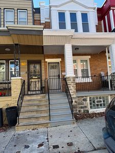 2410 W Mayfield St