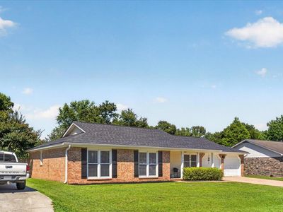 324 Houston Dr