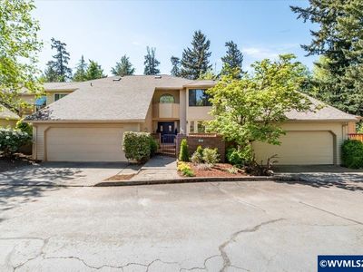 1905 Spicetree Ln SE