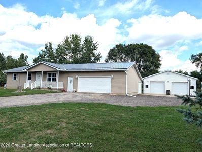 9601 Woodlawn Ct