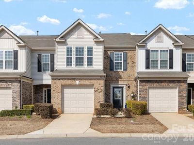 2434 Royal York Ave