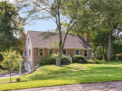 102 Edgewater Rd