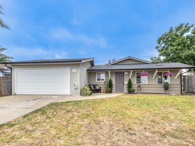 767 Los Coches Ave