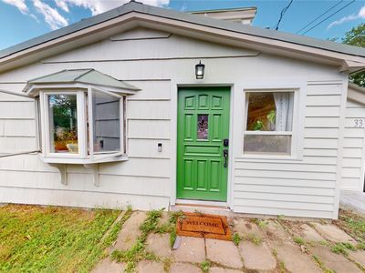 33 Academy Avenue
