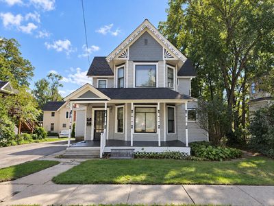 Property at 607 W Prospect St, Marshall, MI