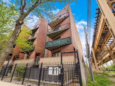 19 E 26th St APT 1