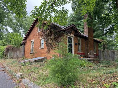 115 E Southern Dr