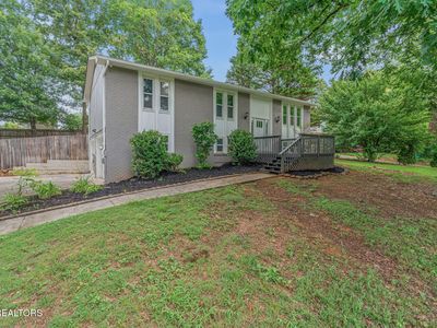 10005 Hempshire Dr