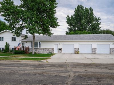 3226 Devon Dr