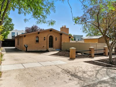 1314 E Crandall Ave