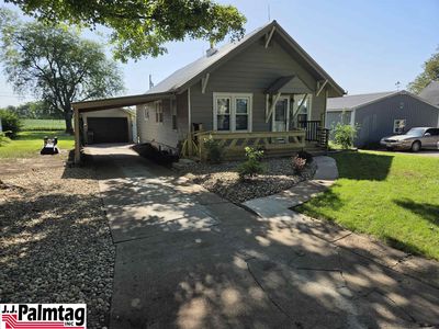 834 Grand Ave