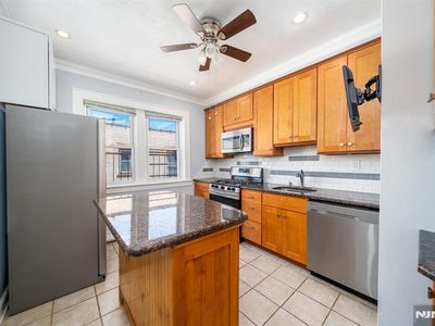 82 Hackensack St APT 3
