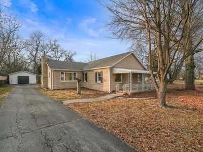 2928 S Arlington Ave