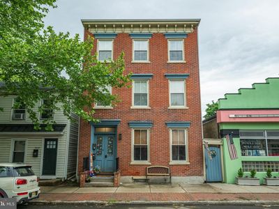 360 Farnsworth Ave