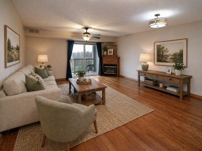 1321 Lake Dr Unit 302