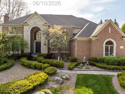 5173 Serena Dr