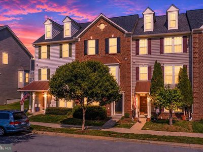 Property at 18 Davis St, Charles Town, WV