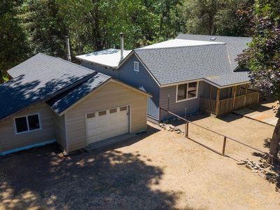735 Ridge Rd