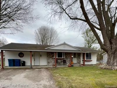738 Richard St