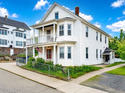 77 Langley St