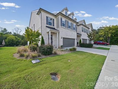 203 Heathbrook Ln