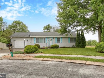 Property at 29 Hughes Dr, Abbottstown, PA
