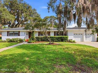 1435 RIVERBIRCH Lane
