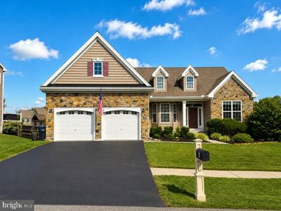 Property at 7 Denise Dr, Avondale, PA