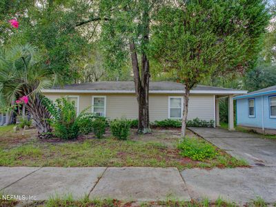 2208 SE 30TH Street