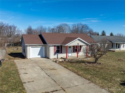 Property at 105 E Concord Ln, Bloomingburg, OH