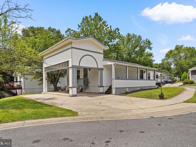 8902 Josephs Coat Ct