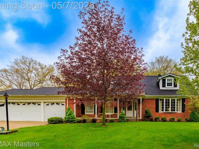 Property at 21879 Canterbury Ave, Grosse Ile, MI