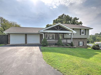 Property at 1404 Meadow Ln, Mt Carmel, TN