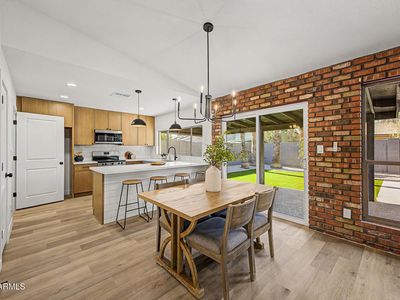 556 W KIVA Avenue