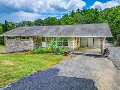 4005 Leaning Pine Rd