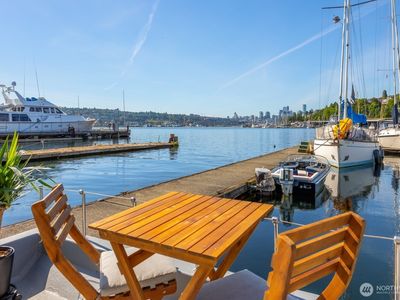 1101 N Northlake Way UNIT 41