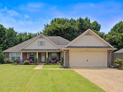 8781 Courtly Cir S