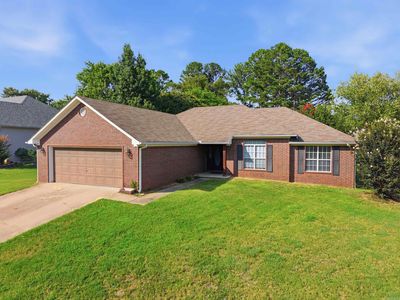 104 Applegate Dr
